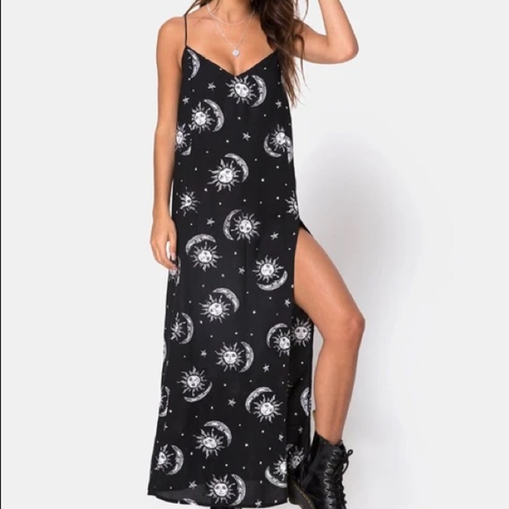Motel Sun Maxi Dress